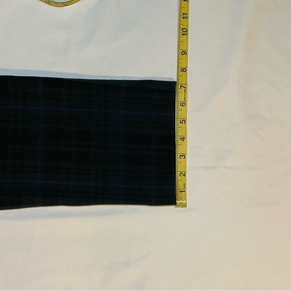 Ann Taylor Factory Black and Green Plaid Cropped Pants, Great for Fall or Winter - Picture 13 of 14